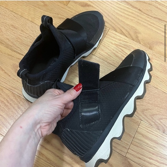 Sorel Kinetic High Top Sneakers - Picture 2 of 13